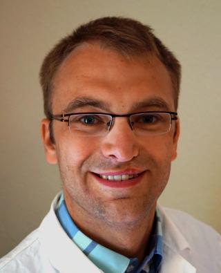 Dr. Schmöckel